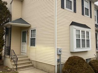 28 Pero Ct, Sayreville, NJ 08872