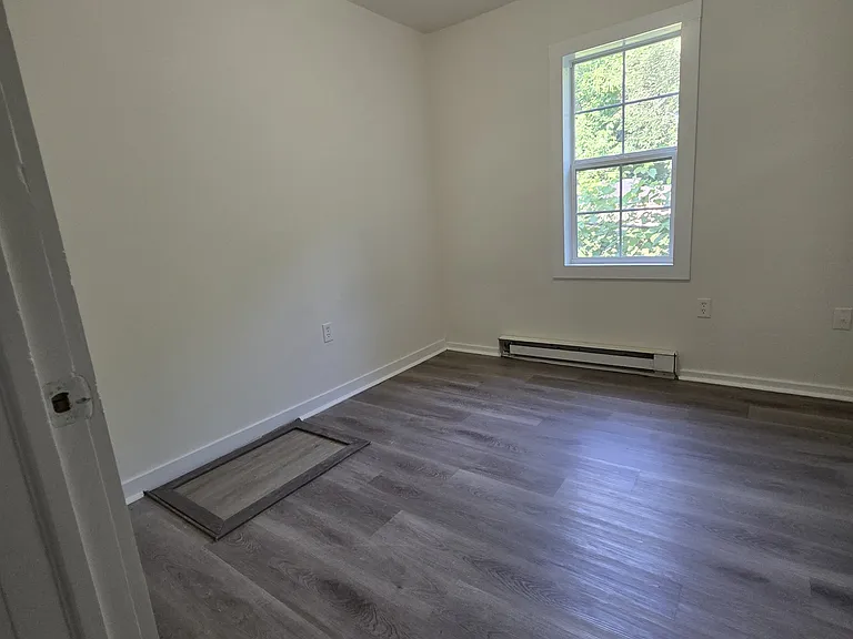 1604 Glenwood Ave — Photo 14