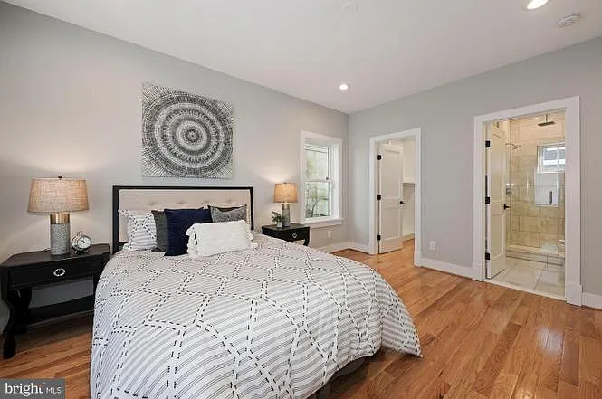 1909 Capitol Ave NE #1 — Photo 5