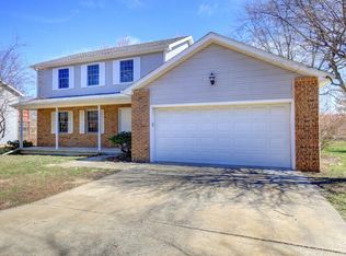 1922 Barberry Cir, Champaign, IL 61821