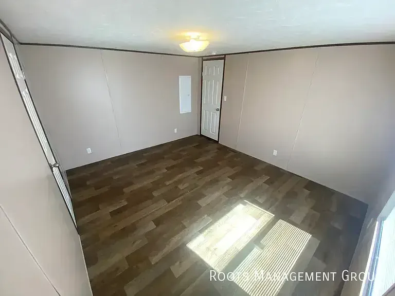131 Eldridge Ln #131 — Photo 8