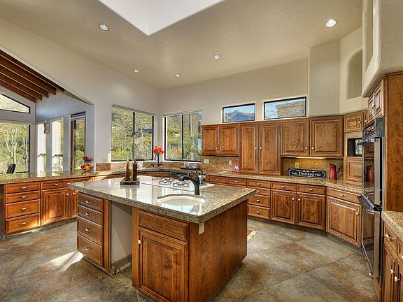 4th image of 5341 N Avenida De La Colina