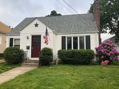 35 Orlando Ave, Cranston, RI, 02910