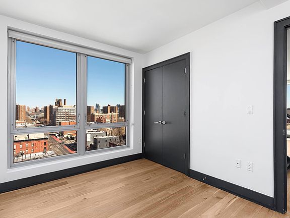 3rd image of 340 E 117th St APT 9A
