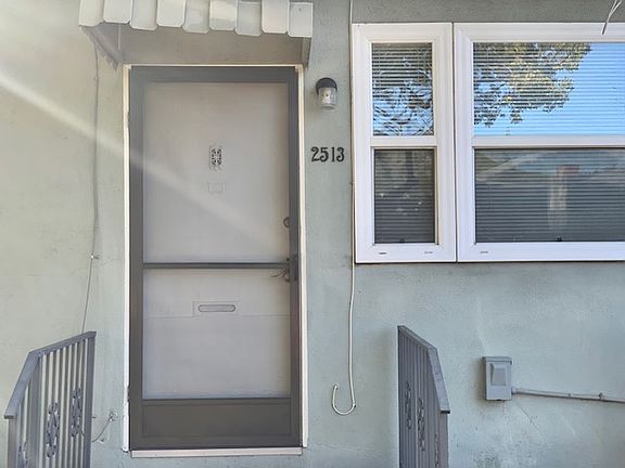 3rd image of 2513 Tulare Ave #2513