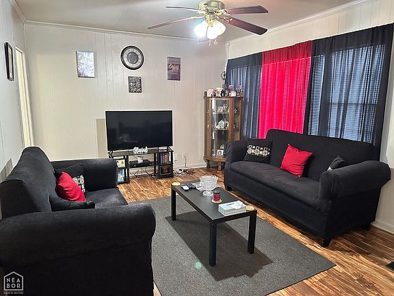 5th image of 612 McLain St