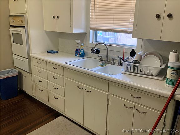 4th image of 56 N Xanthus Ave