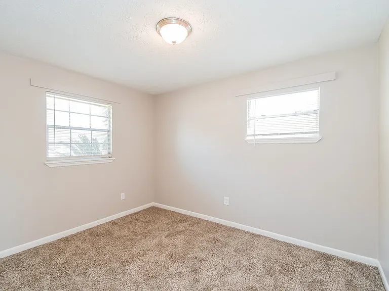 5664 Minocqua St — Photo 9