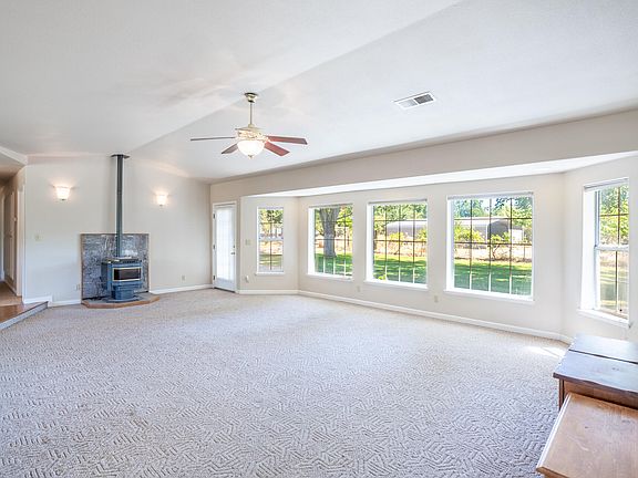 5th image of 3 Dunvin Ct