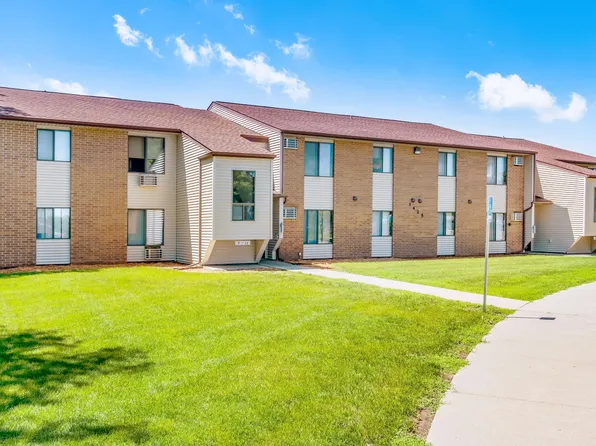 Newton Park Apartments, 1425 N 11th Ave E #14, Newton, IA 50208