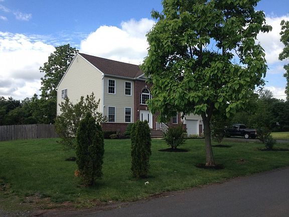 2nd image of 70 Churchill Ave