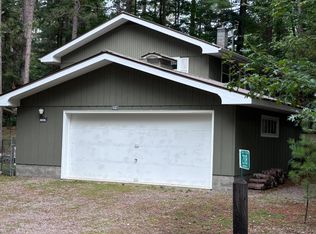 2118 Buckhorn Ln, Rhinelander, WI 54501