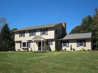 282 Woodland Dr, Parkesburg, PA 19365
