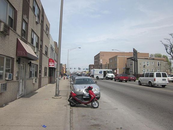 5th image of 1936 S Cicero Ave