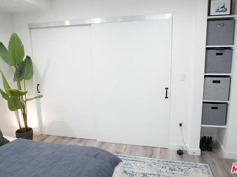 1157 S Point View St — Photo 9