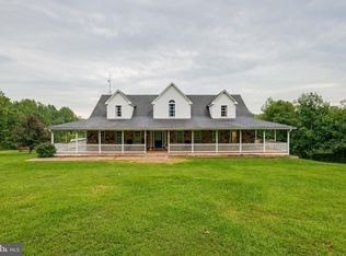 102 Charlies Farm Ln, Castleton, VA 22716