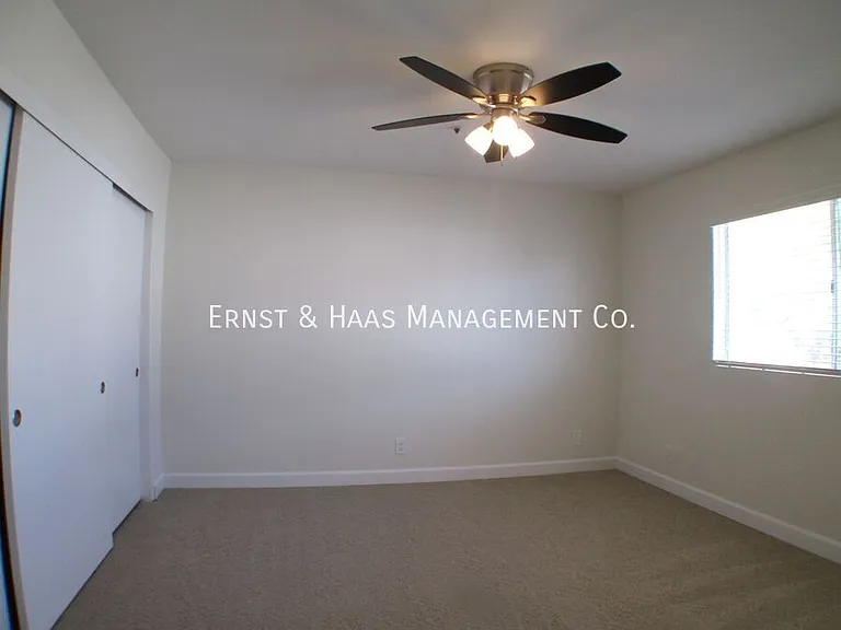 8621 1/2 Cedar St — Photo 14