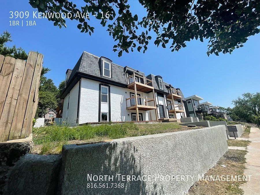 2nd image of 3909 Kenwood Ave #16