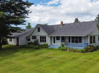 467 Old County Rd, Peacham, VT 05862