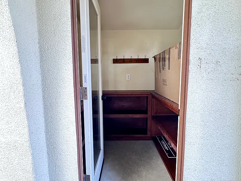 133 Angora Ct — Photo 42