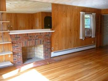 2nd image of 595 Chandler St