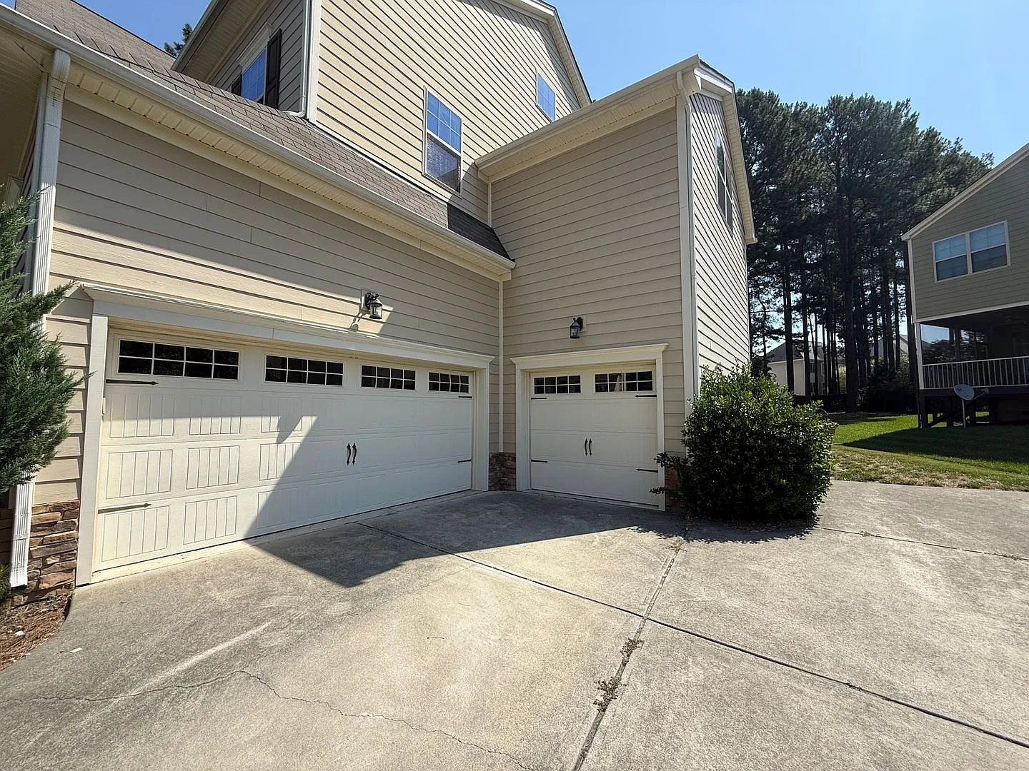 **Offering Refundable Application Fees & $200 Move-In Promotion** Spacious 4bd, 4ba Wake Forest H... — Photo 2