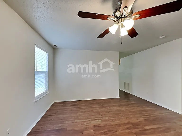 372 W Wood Owl Dr — Photo 7