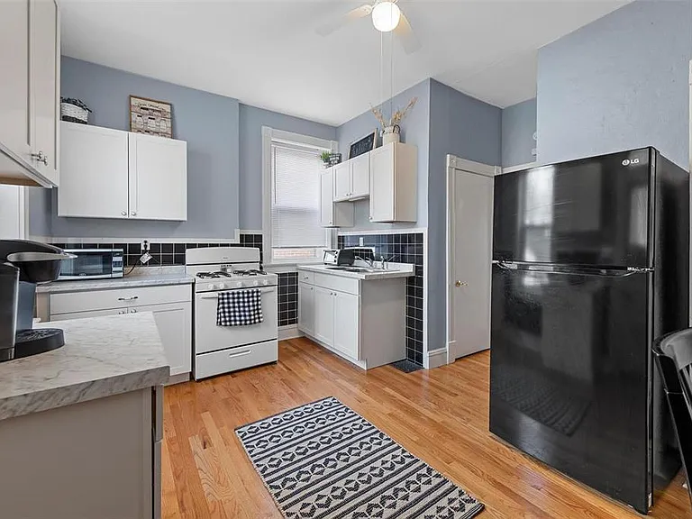 4959 Schollmeyer Ave — Photo 8