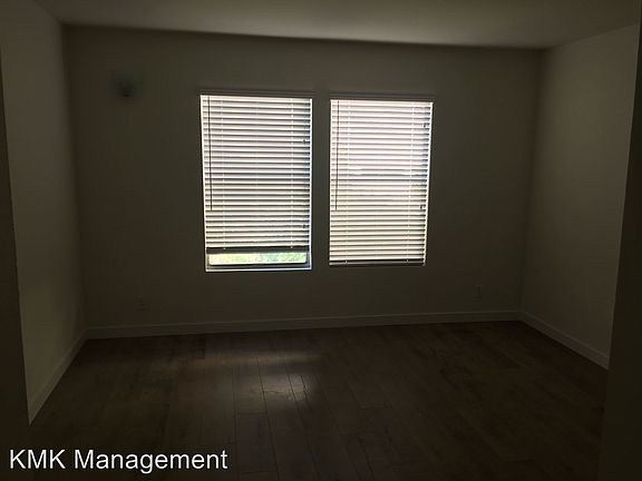 4th image of 1866 Greenfield Ave APT 103