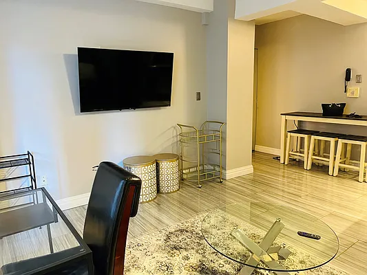 Sold by Manhattan Management Group | media 3