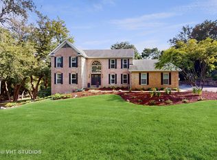 39W909 Silver Glen Rd, St Charles, IL 60175