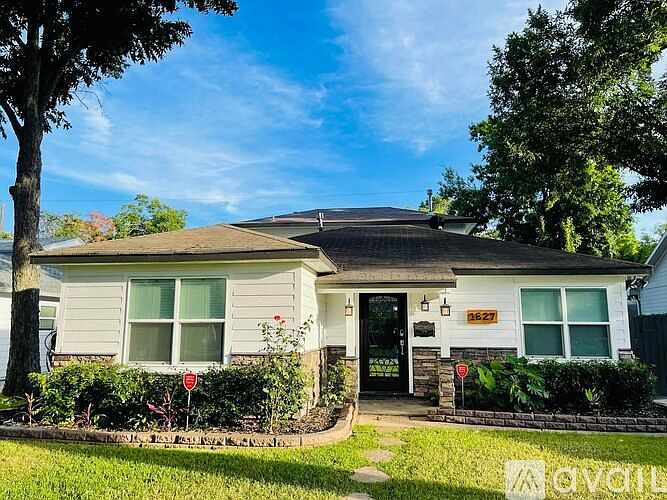 1st image of 1627 Althea Dr