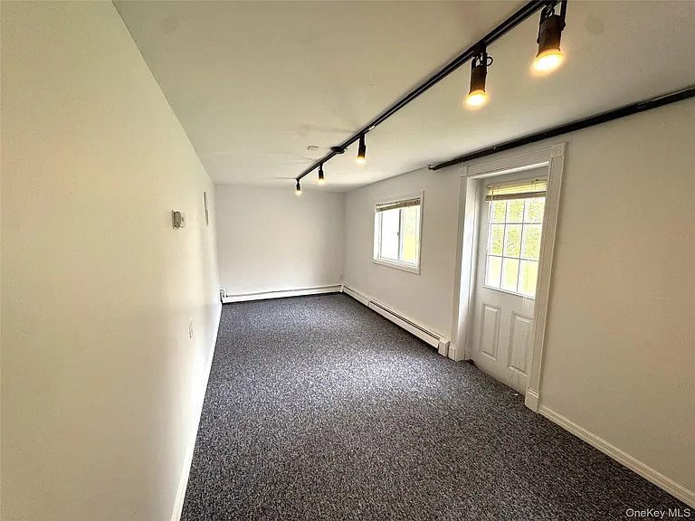 17 Bridge Ln #B — Photo 8