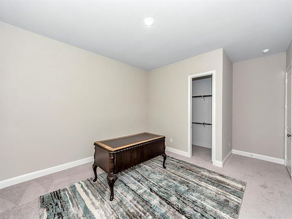 5th image of 12100 Fairway Meadows Dr