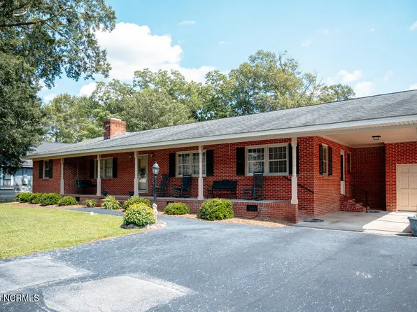 414 S Ashe Street, Bladenboro, NC 28320