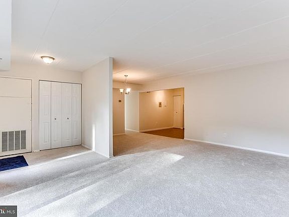 5th image of 10710 Green Mountain Cir Unit 17-7