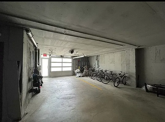 Rented by Celine Moradof-Nazarian, LREB | media 11