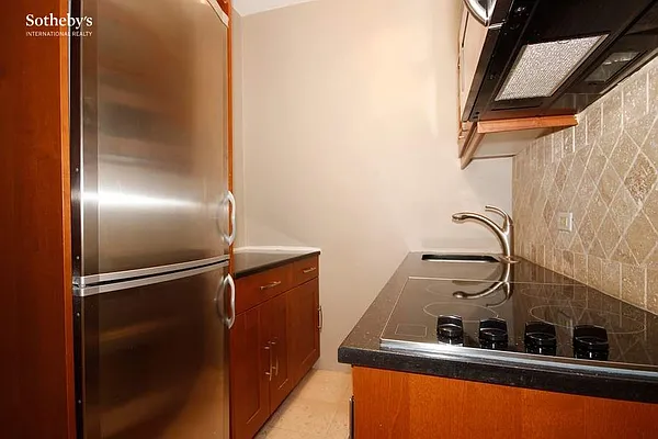 Sold by Sotheby's International Realty | media 6