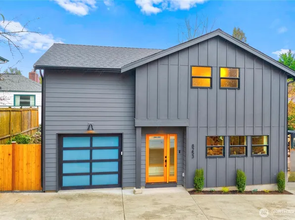 8253 Densmore Avenue N, Seattle, WA 98103