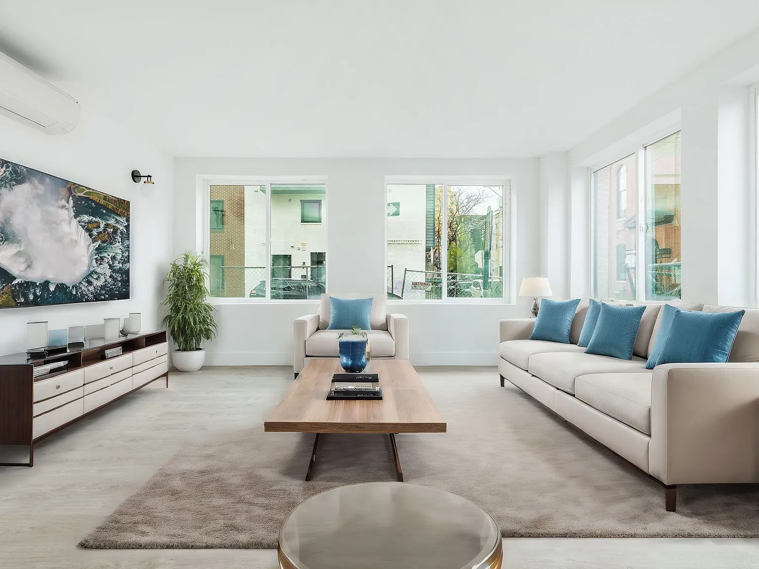 Artist's View 734 S 17th St — Photo 2