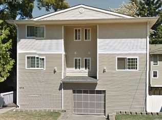9318 Stone Ave N APT 7, Seattle, WA 98103