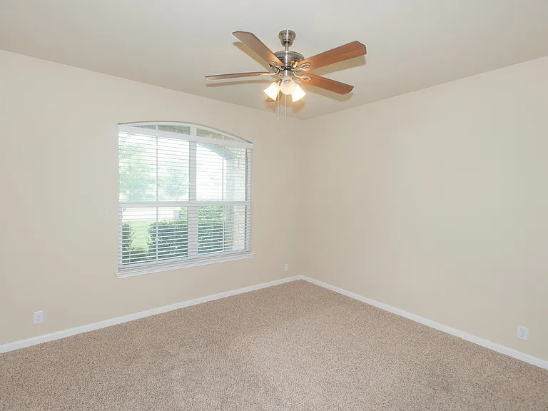 1902 Laminar Creek Rd — Photo 13