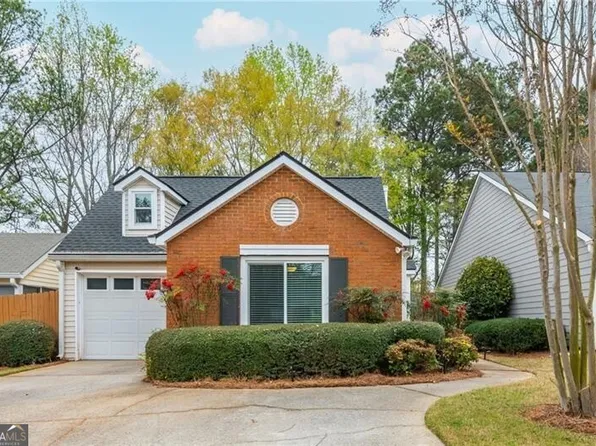 229 Dennis Dr, Alpharetta, GA 30009