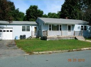 31 Prouteau St, Acushnet, MA 02743