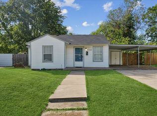 1732 Glenn Dr, Blue Mound, TX 76131