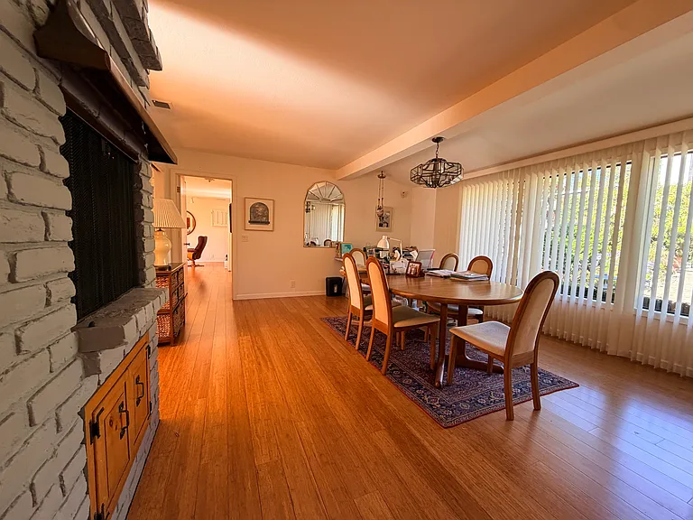 231 S Castanya Way — Photo 2
