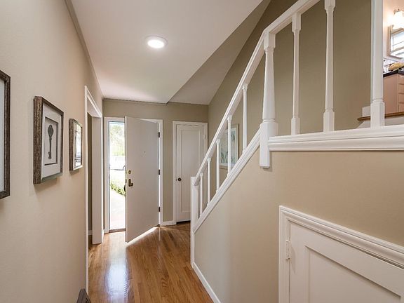 4th image of 758 Magnolia Ave