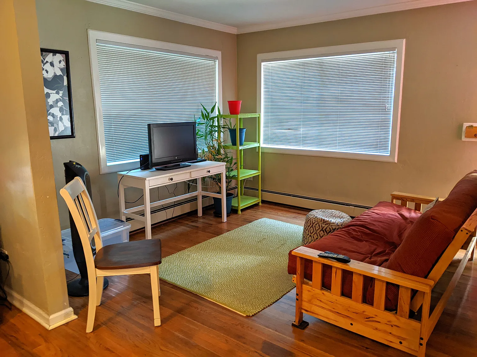 2 bed, 750 sqft, $900 — Photo 2