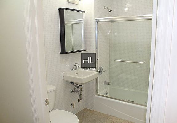 2nd image of 90-34 171st St #2B