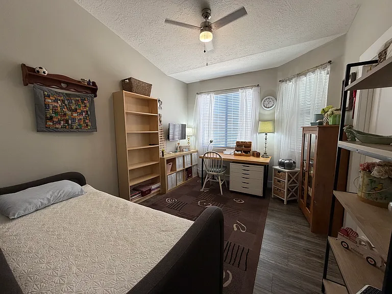 457 Highland View Ct — Photo 20